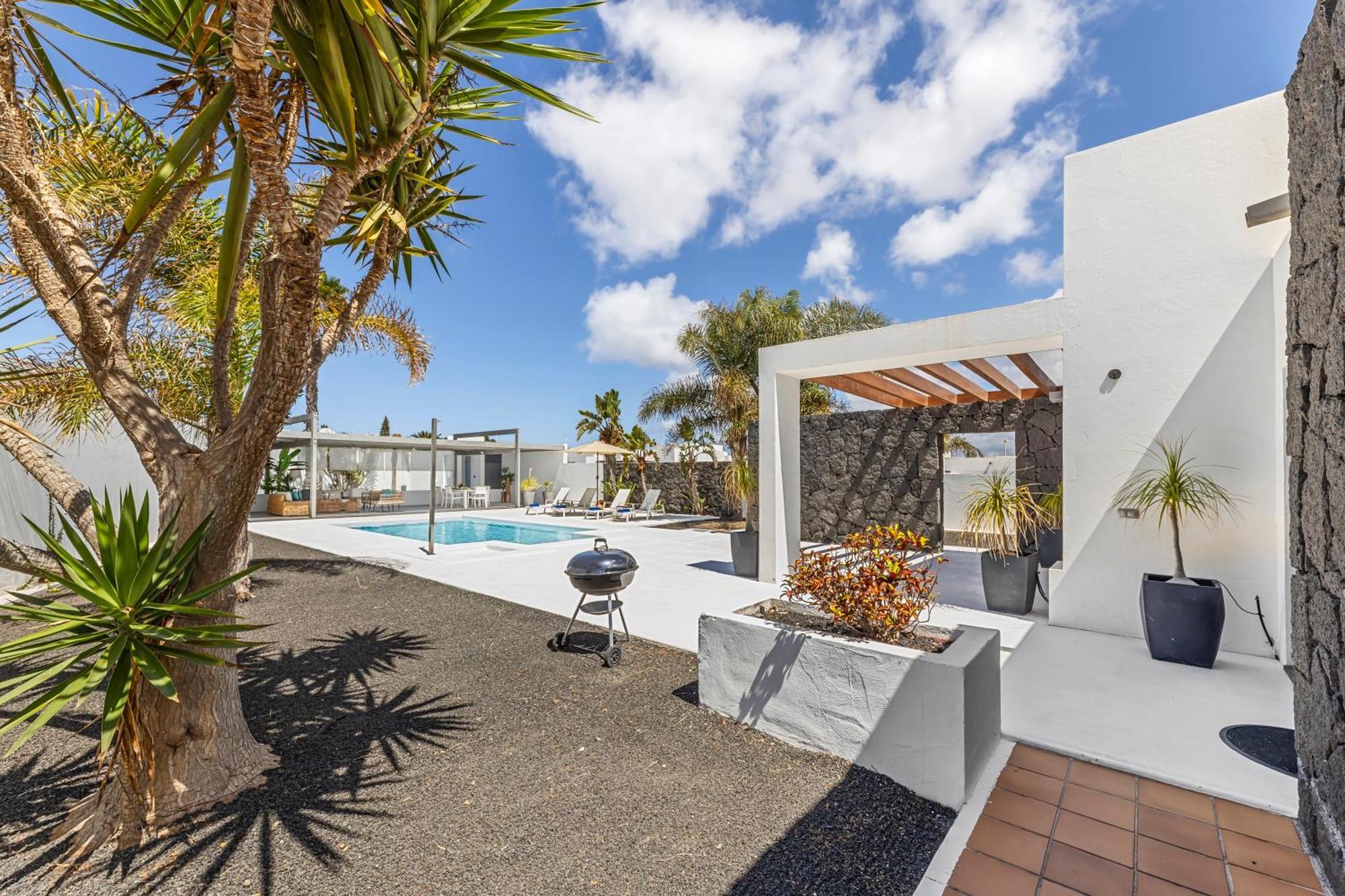 Villa Julia By Villalia Playa Blanca  Exterior photo